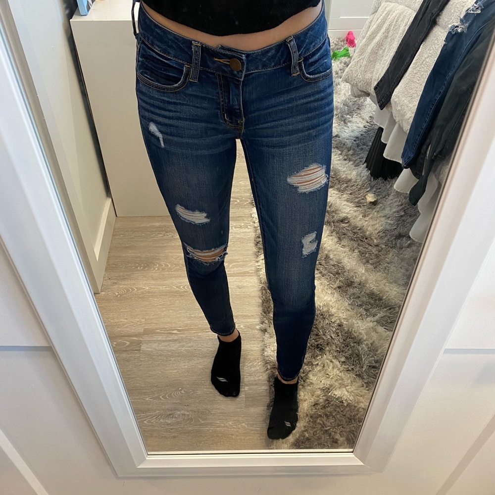 American Eagle skinny jeans